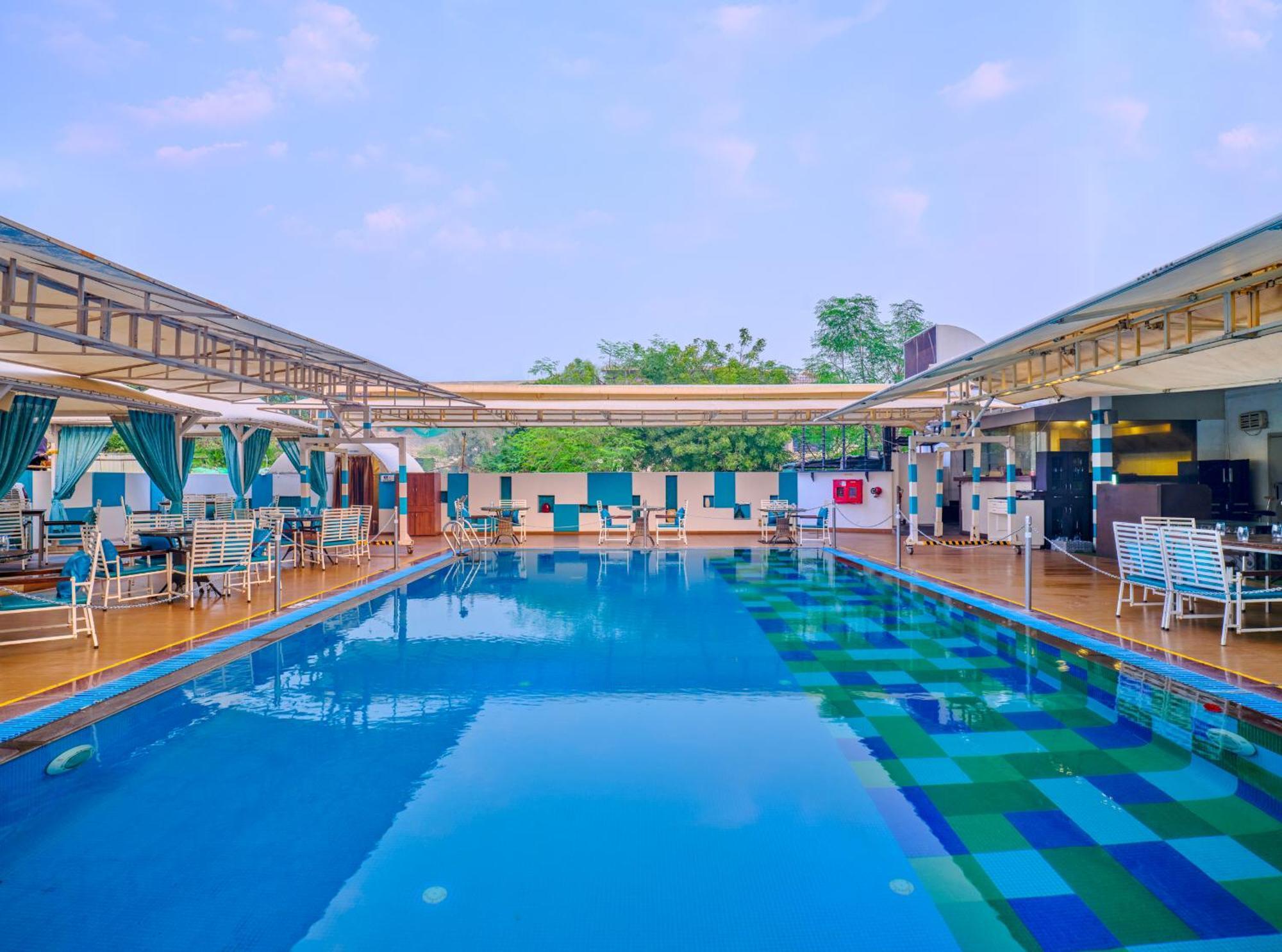 Sayaji Pune Wakad Bagian luar foto